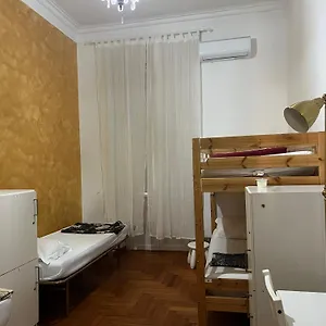  Πανσιόν Varese